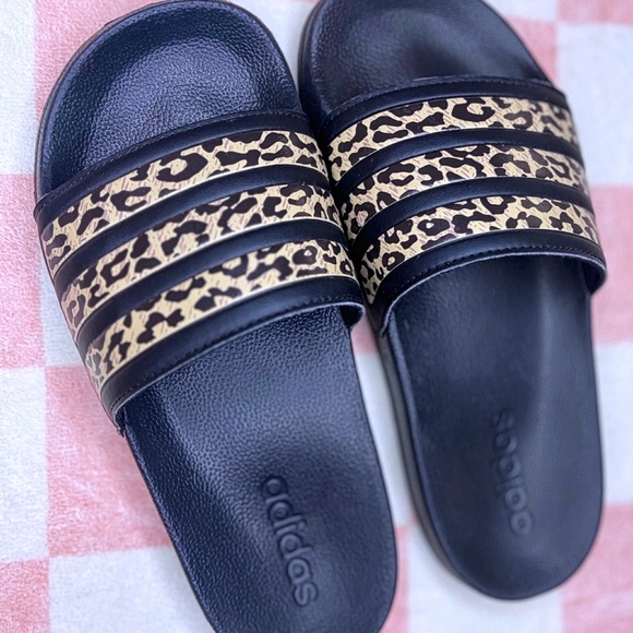 Lot of 2 pairs of cute ADIDAS Adilette shower slides; Size 6 (women) - Picture 2 of 4